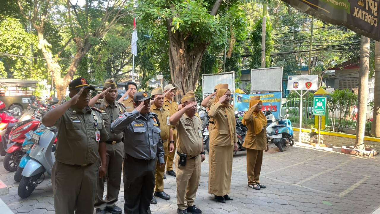 Apel Pagi ASN Kelurahan Pademangan Barat Perkuat Disiplin dan Kesiapan Pelayanan Publik 1