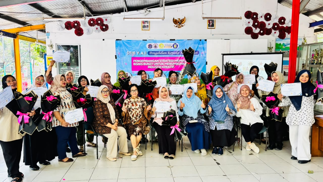 Pelatihan Pembuatan Buket Kreatif Dorong Tumbuhnya Industri Kreatif di Kelurahan Pademangan Barat 5