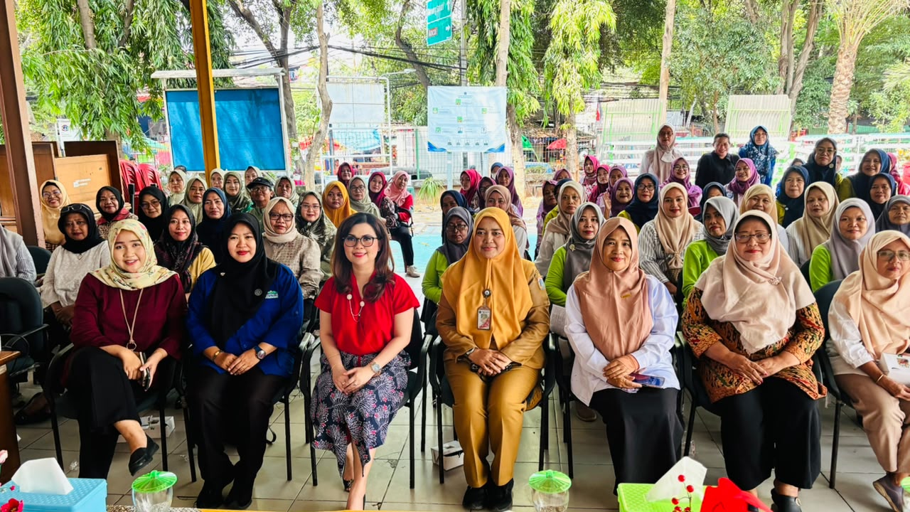 Peningkatan Wawasan Kader Tumbuh Kembang Anak Melalui Dana Alokasi Umum (DAU) Kelurahan Pademangan Barat Sesi I. 1