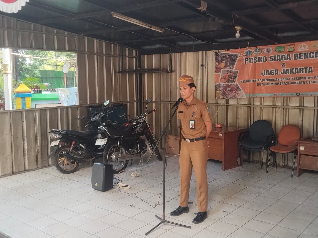 Apel Pagi ASN Kelurahan Pademangan Barat Perkuat Disiplin dan Koordinasi Kerja 3