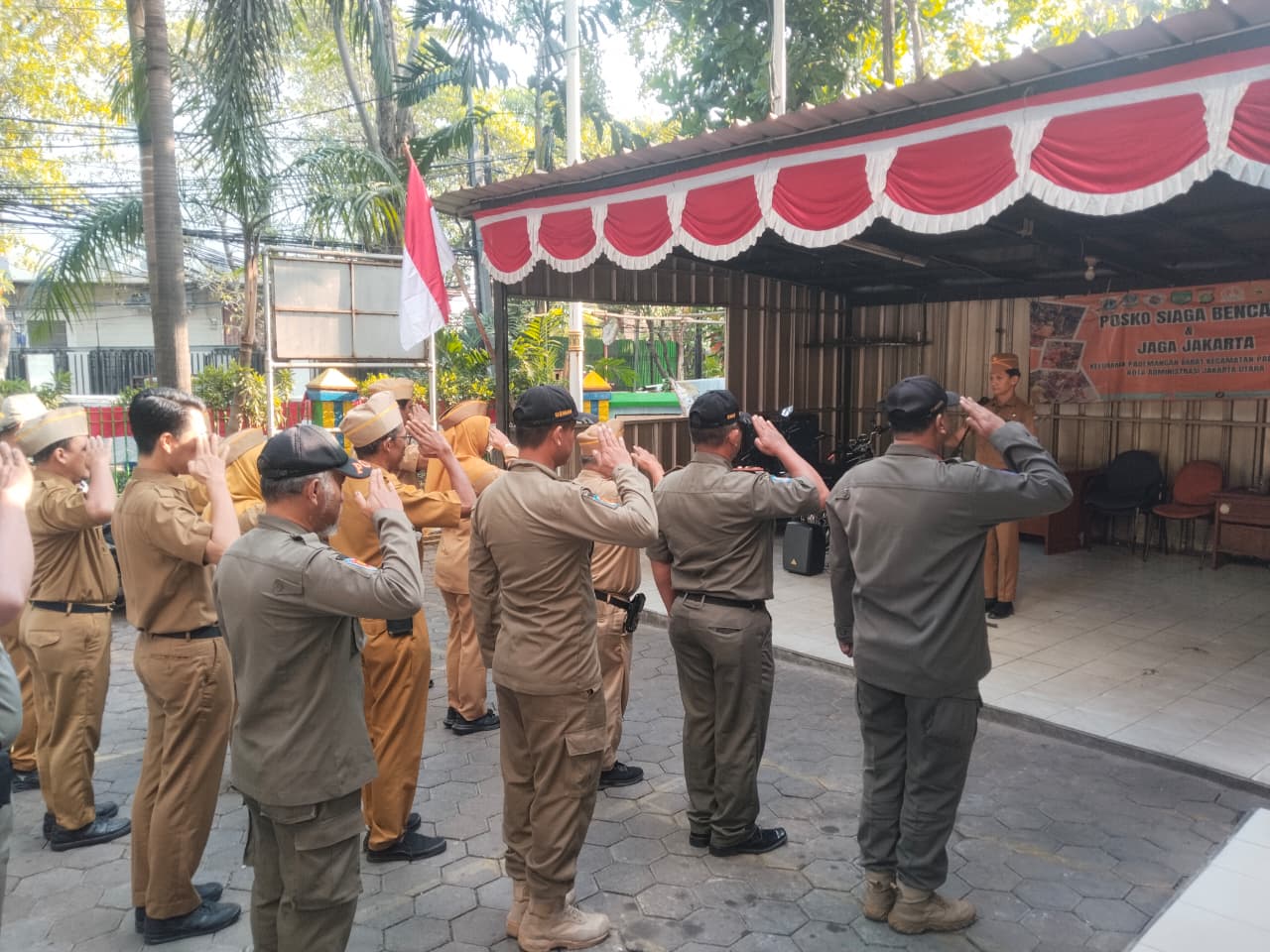 Apel Pagi ASN Kelurahan Pademangan Barat Perkuat Disiplin dan Koordinasi Kerja 2