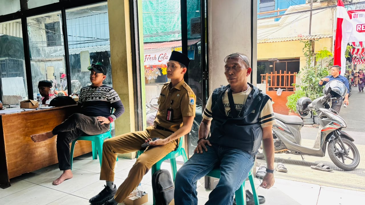 Pembentukan Kelompok Masyarakat ( POKMAS ) di wilayah RW 07. 1