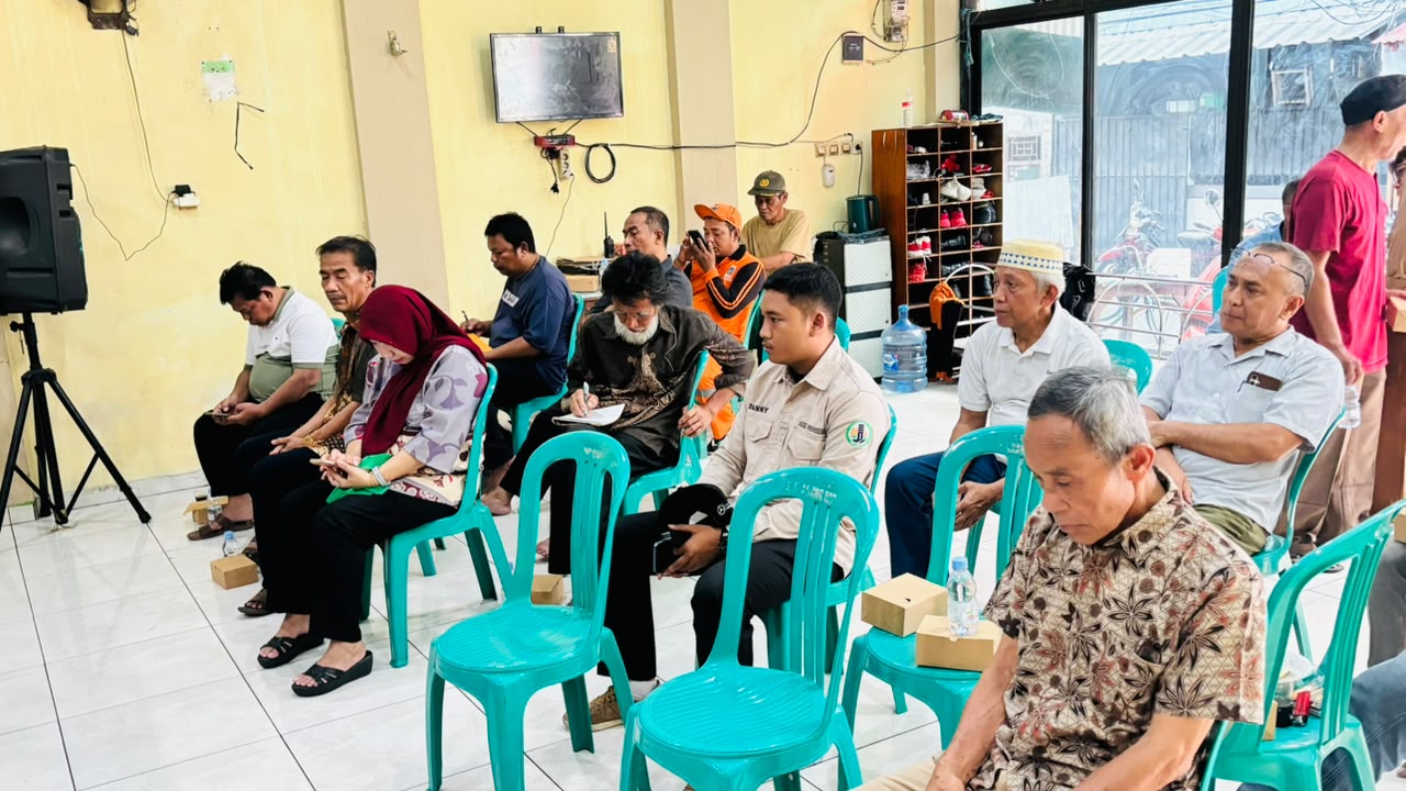 Pembentukan Kelompok Masyarakat ( POKMAS ) di wilayah RW 07. 2