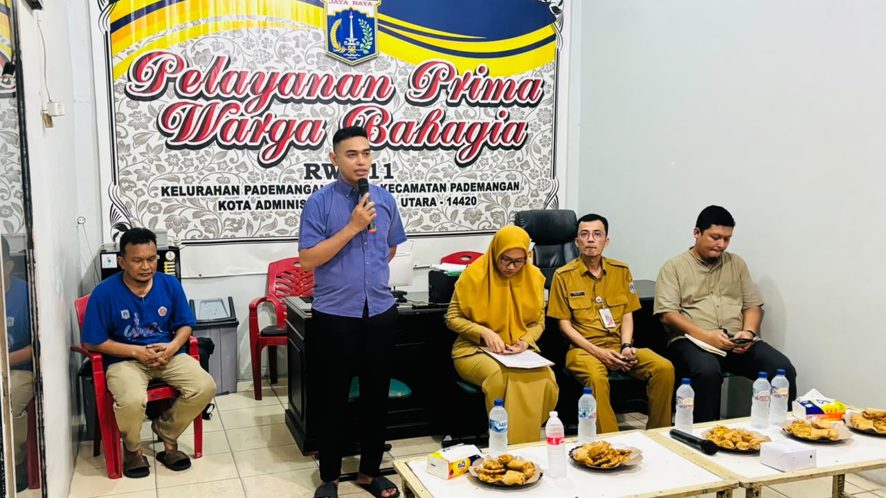 Pembentukan Kelompok Masyarakat ( POKMAS ) di wilayah RW 011. 1