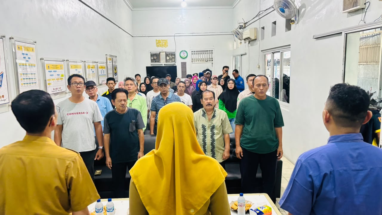 Pembentukan Kelompok Masyarakat ( POKMAS ) di wilayah RW 011. 3