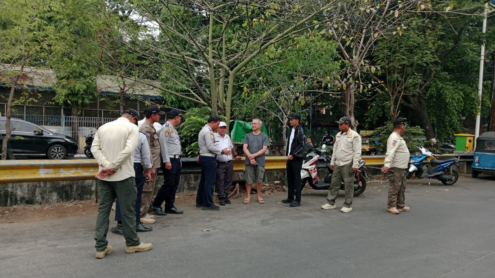 Pemantauan Jalan Budi Mulia Utara, Pemerintah Perkuat Penataan Lalu Lintas dan Ketertiban Lingkungan 3