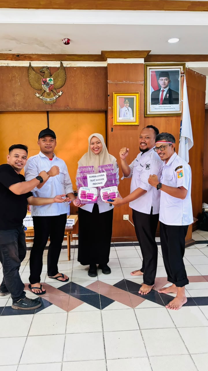 Semarak Kemerdekaan HUT Ke-81 RI, Kelurahan Pademangan Barat Berikan Apresiasi kepada Para Juara Lomba 1