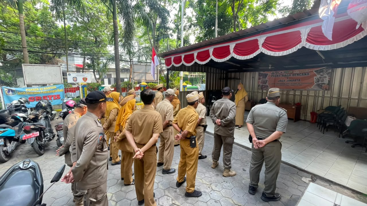 Kegiatan Apel Pagi ASN Kelurahan Pademangan Barat. 5