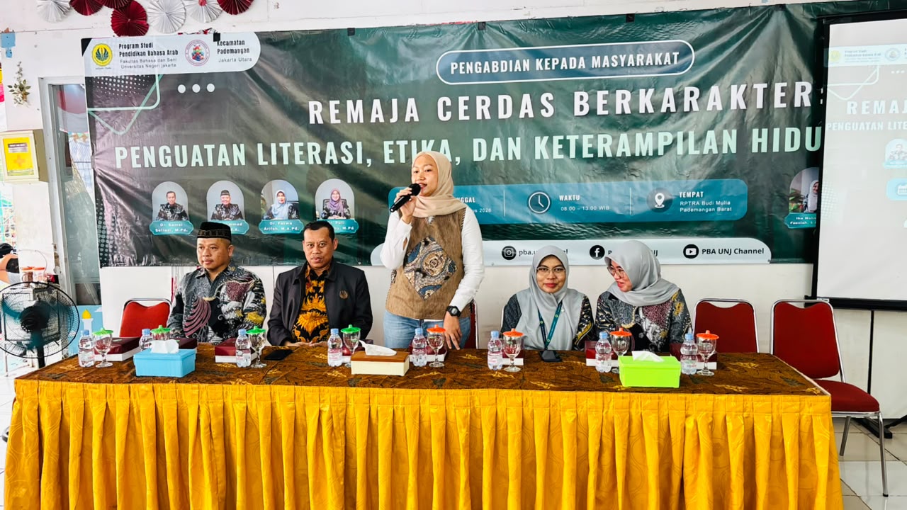 Kegiatan Pengabdian Kepada Masyarakat dari Universitas Negeri Jakarta dengan Tema Remaja Cerdas Berkarakter, Penguatan Literasi, Etika, dan Keterampilan Hidup di Era Digital. 1