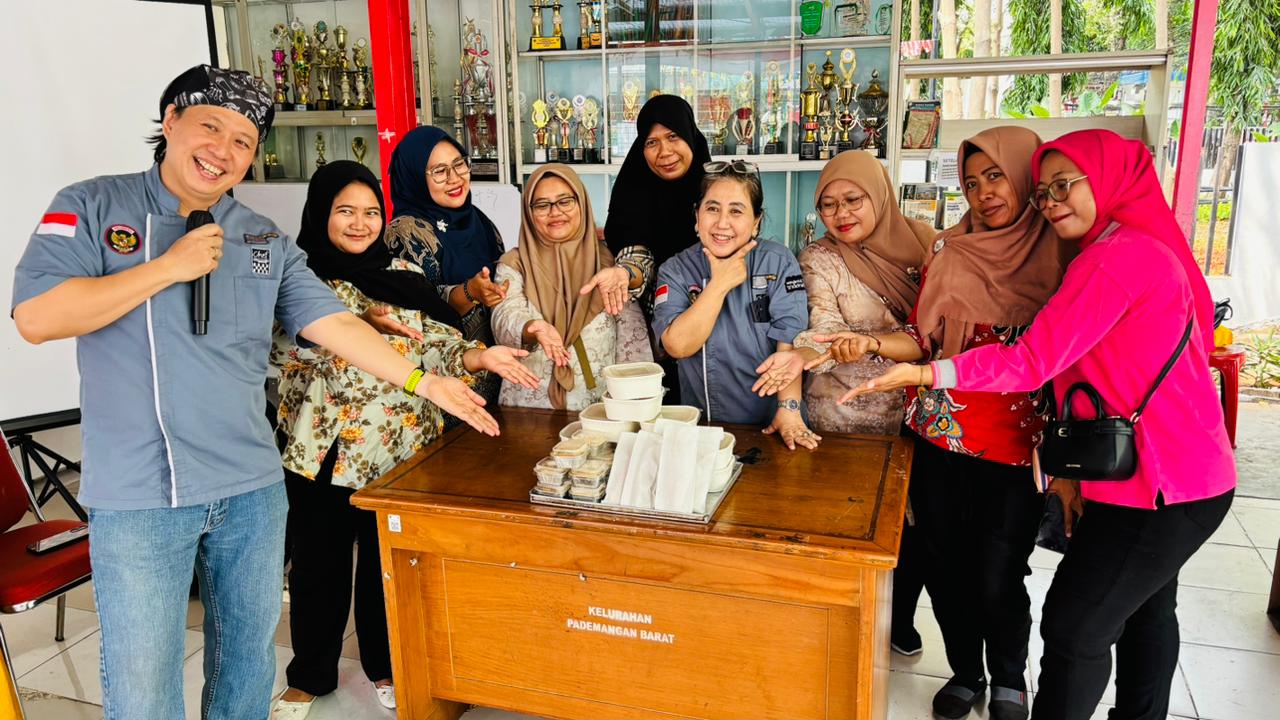 Pelatihan Kewirausahaan Komoditi Makanan di RPTRA Budi Mulia 5