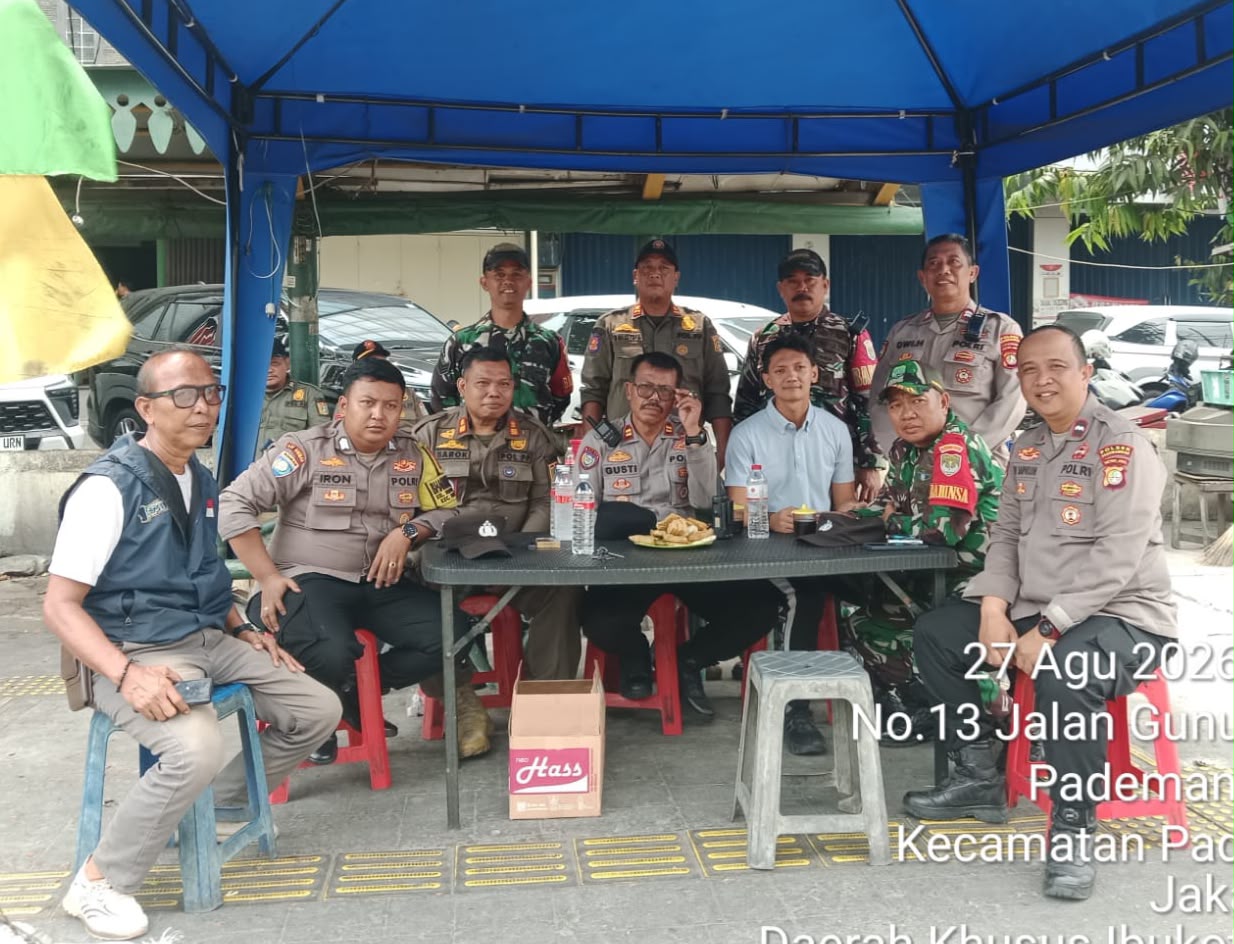 Piket Posko Jaga Jakarta di Maspion RW 01 Kelurahan Pademangan Barat 3