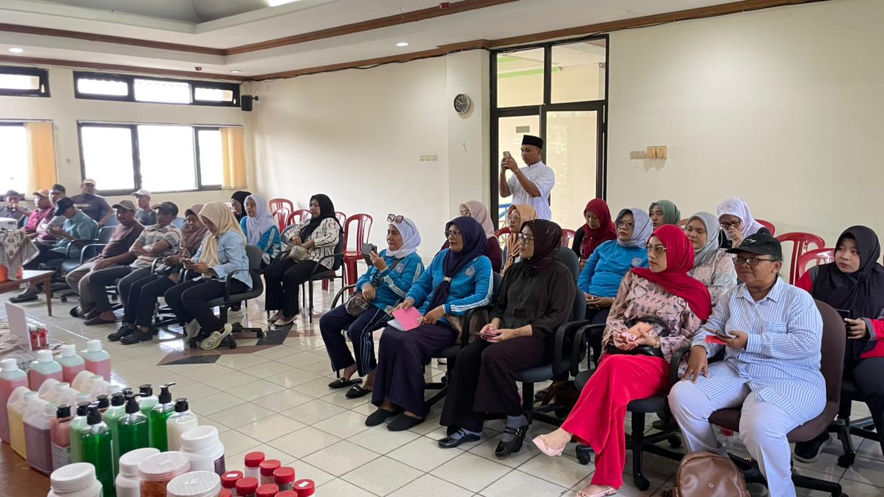 Kegiatan Sosialisasi Pilah Sampah di Kelurahan Pademangan Barat 2