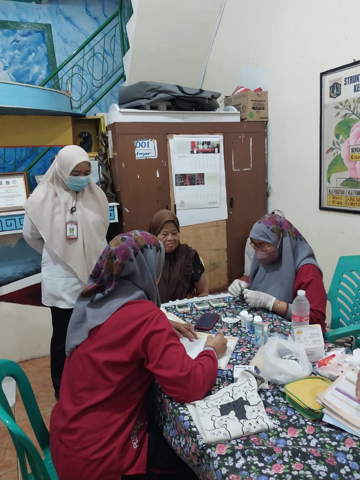 Monitoring Kegiatan Posyandu Lansia di RW 014 Kelurahan Pademangan Barat. 2