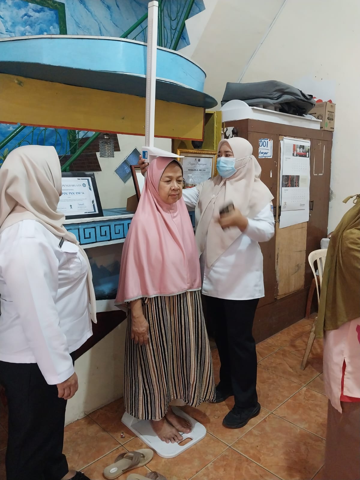 Monitoring Kegiatan Posyandu Lansia di RW 014 Kelurahan Pademangan Barat. 3