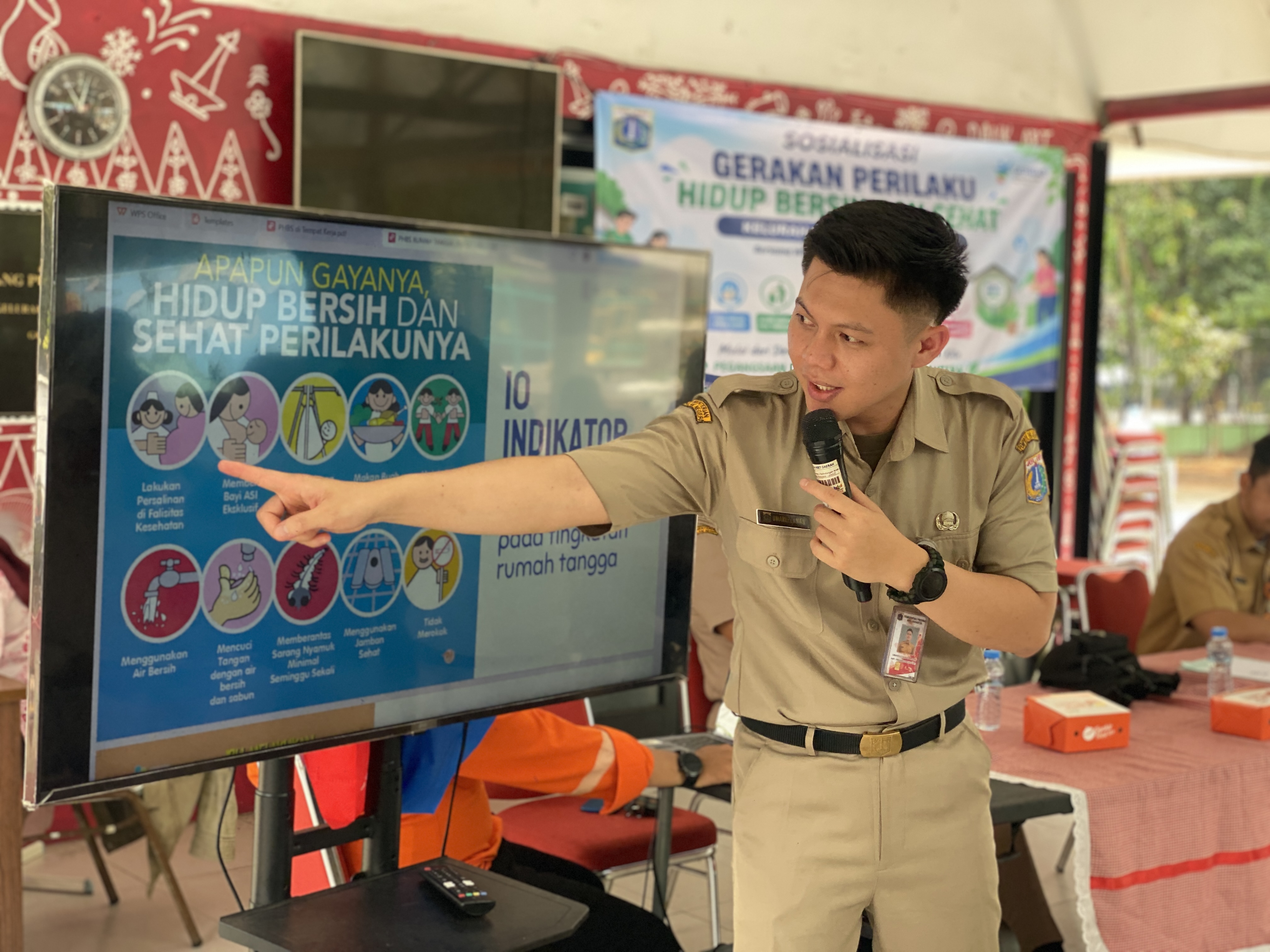 Tingkatkan Kesadaran Hidup Sehat, Kelurahan Pegangsaan Dua Gelar Sosialisasi PHBS di RPTRA Nias 3 5
