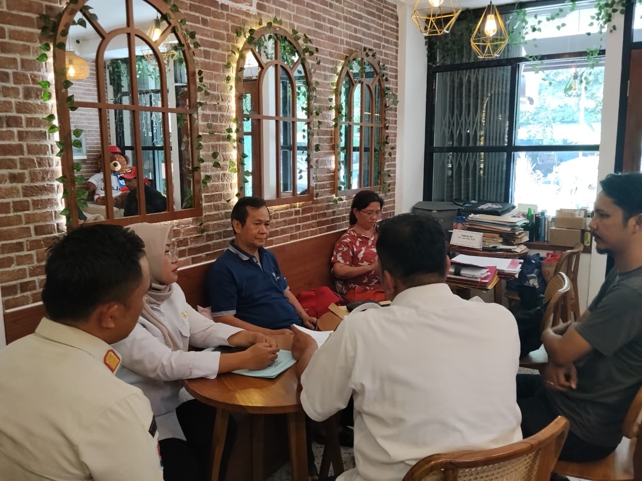 Kelurahan Kelapa Gading Timur Tindak Lanjuti Pengaduan Masyarakat di Jalan Puan Raya RW 013 Melalui Mediasi 3