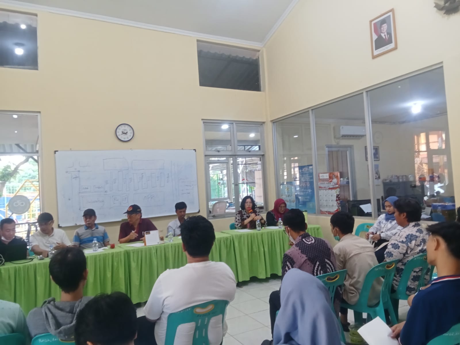 Sosialisasi Pilah Sampah di RW 012 Dorong Peran Aktif Pelaku Usaha Kelola Sampah dari Sumbernya 3