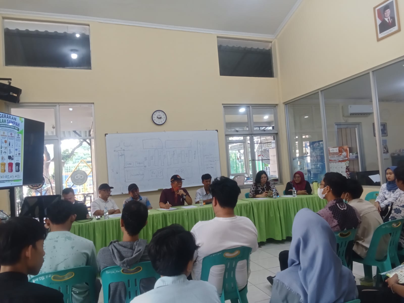 Sosialisasi Pilah Sampah di RW 012 Dorong Peran Aktif Pelaku Usaha Kelola Sampah dari Sumbernya 1