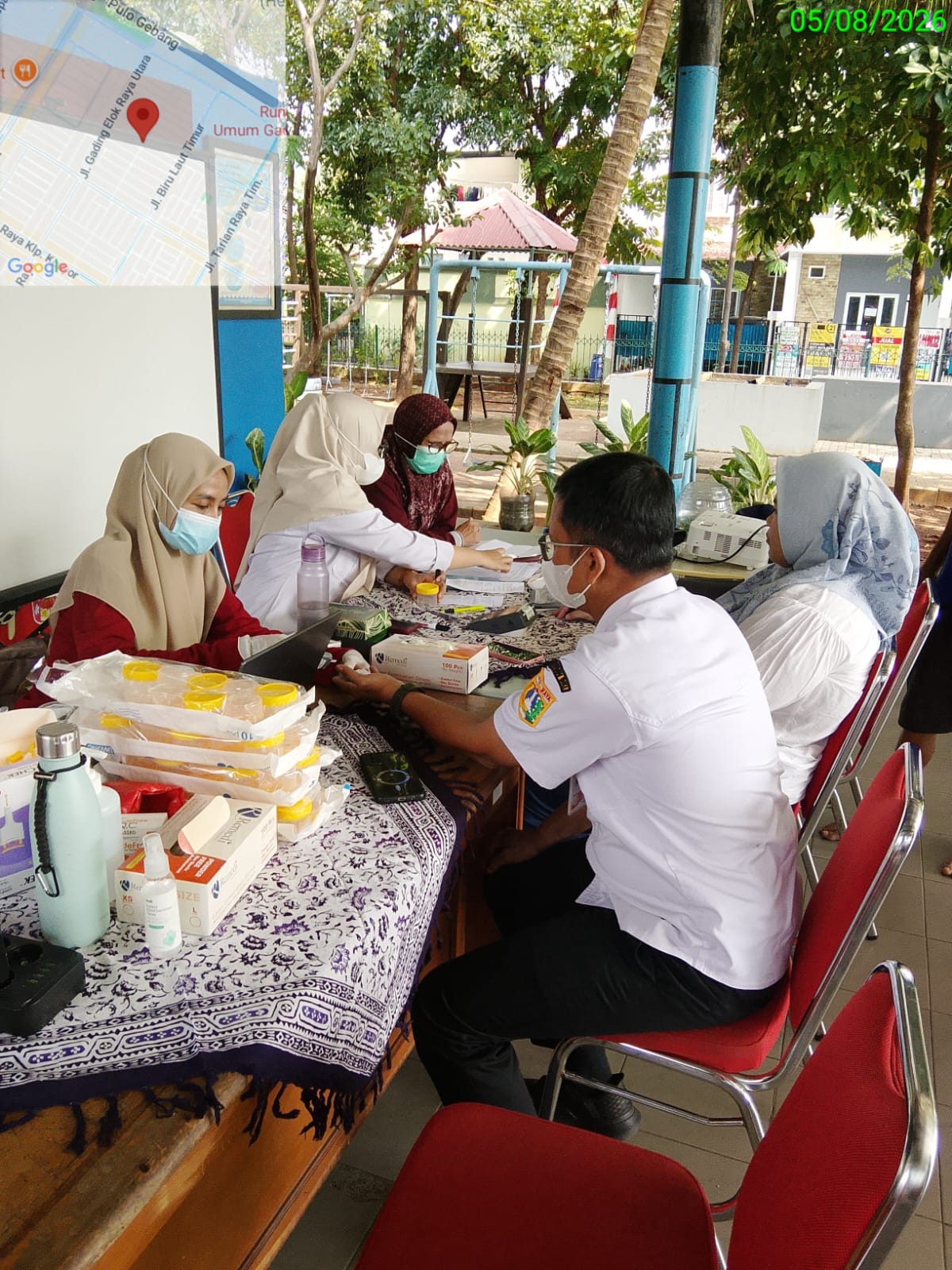 Sekrestaris Kelurahan dan Kasi Kesra Monitoring Posyandu Balita dan Lansia, serta Cek Kesehatan Gratis 2