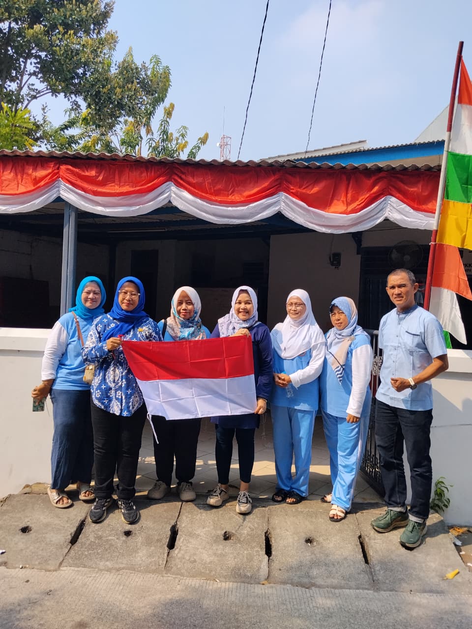 Monitoring Pembagian Bendera Merah Putih dan Penyampaian Surat Himbauan PKB di RW 04, RW 05, dan RW 017 2