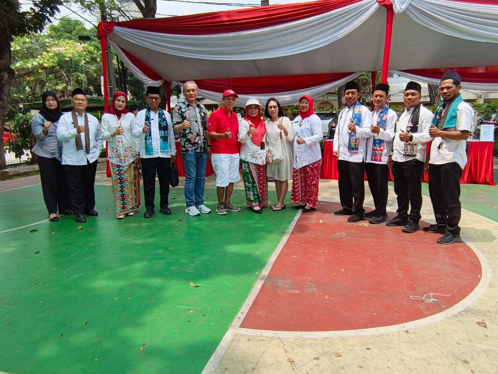 Semarak Kemerdekaan di RW 015, Perayaan HUT RI ke-81 Dimeriahkan Bazar Warga 2