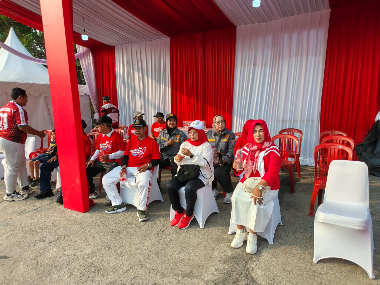 Pesta Rakyat Semarak Kemerdekaan HUT RI Ke-81 Meriahkan RW 004 Kelapa Gading Timur 4
