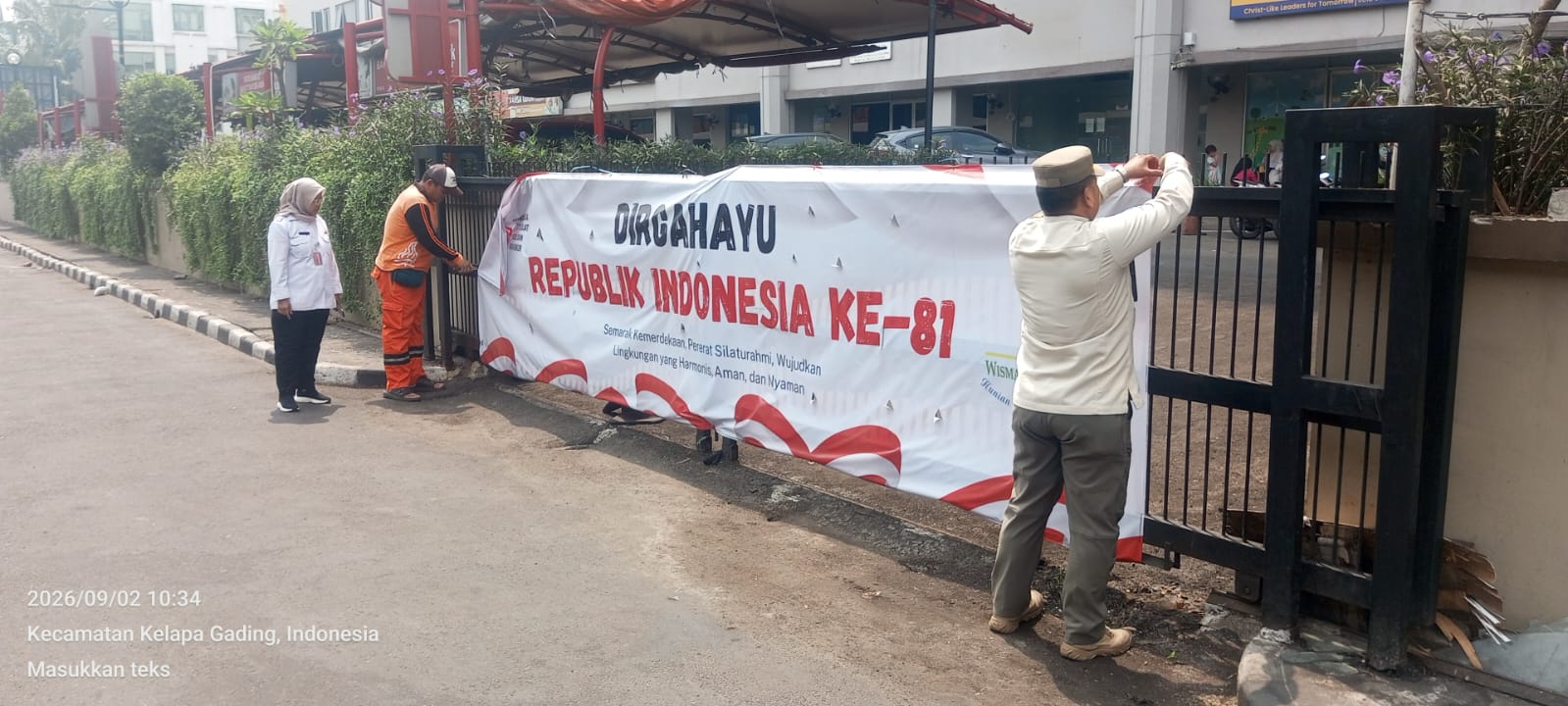 Tertib dan Bersih, Kelurahan Kelapa Gading Timur Lakukan Penertiban Spanduk dan Pamflet 5