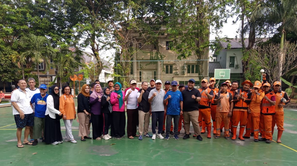 Kolaborasi Jaga Lingkungan : Sekkel Monitoring Kerja Bakti Lingkungan di RW 010 1