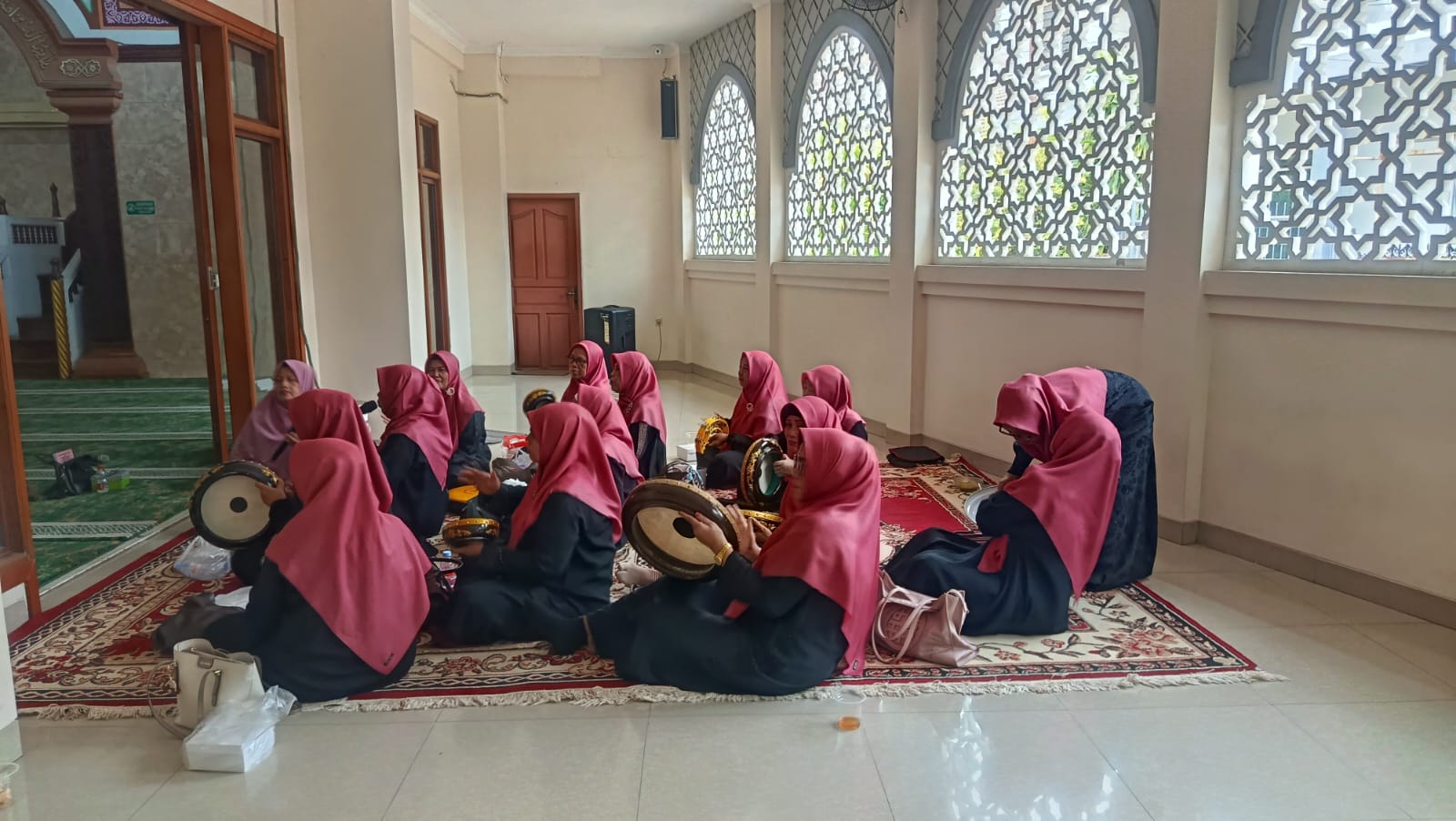 Merajut Silaturahmi melalui Pengajian Rutin PKK Kelurahan Kelapa Gading Timur 3