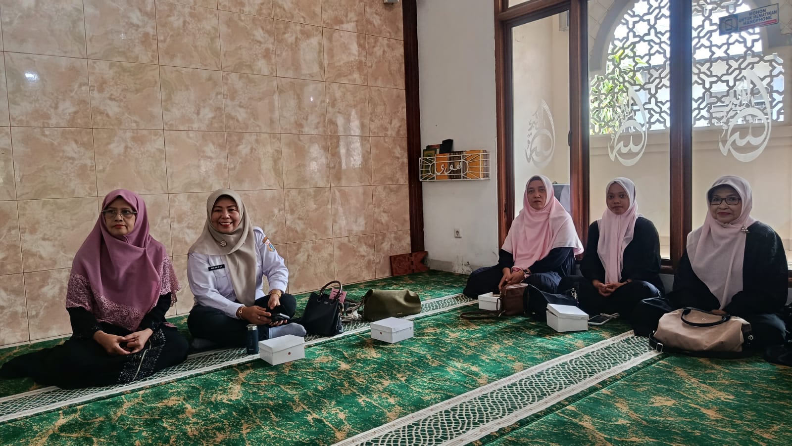 Merajut Silaturahmi melalui Pengajian Rutin PKK Kelurahan Kelapa Gading Timur 5