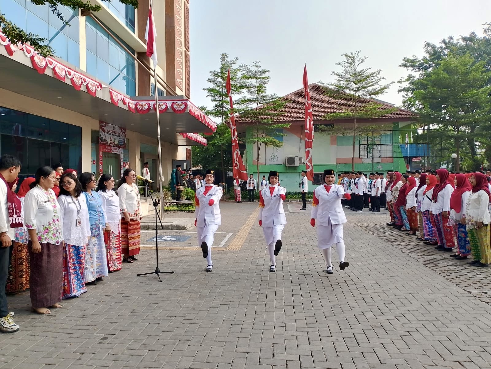 Upacara HUT Kemerdekaan RI Ke-81 Tingkat Kecamatan Koja 2