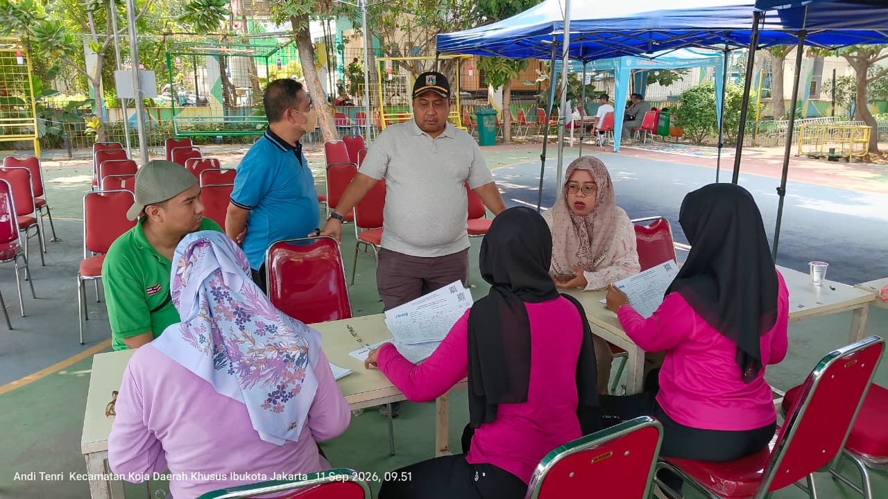 Monitoring PSN, CKG dan Bantuan Sosial di Kelurahan Rawa Badak Selatan 2