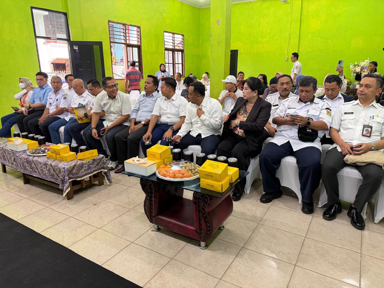 Kunjungan Kerja Panitia Khusus CSR, Wacam Koja Dampingi Peninjauan Program Air Gratis di Tugu Utara 4
