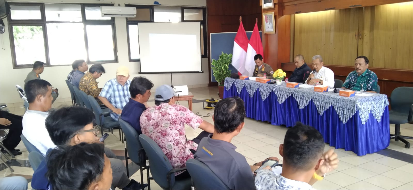 Kasie Ekbang Kecamatan Koja Bersama Lurah Tugu Utara Hadiri Sosialisasi Persiapan Penilaian Adipura 2026 4