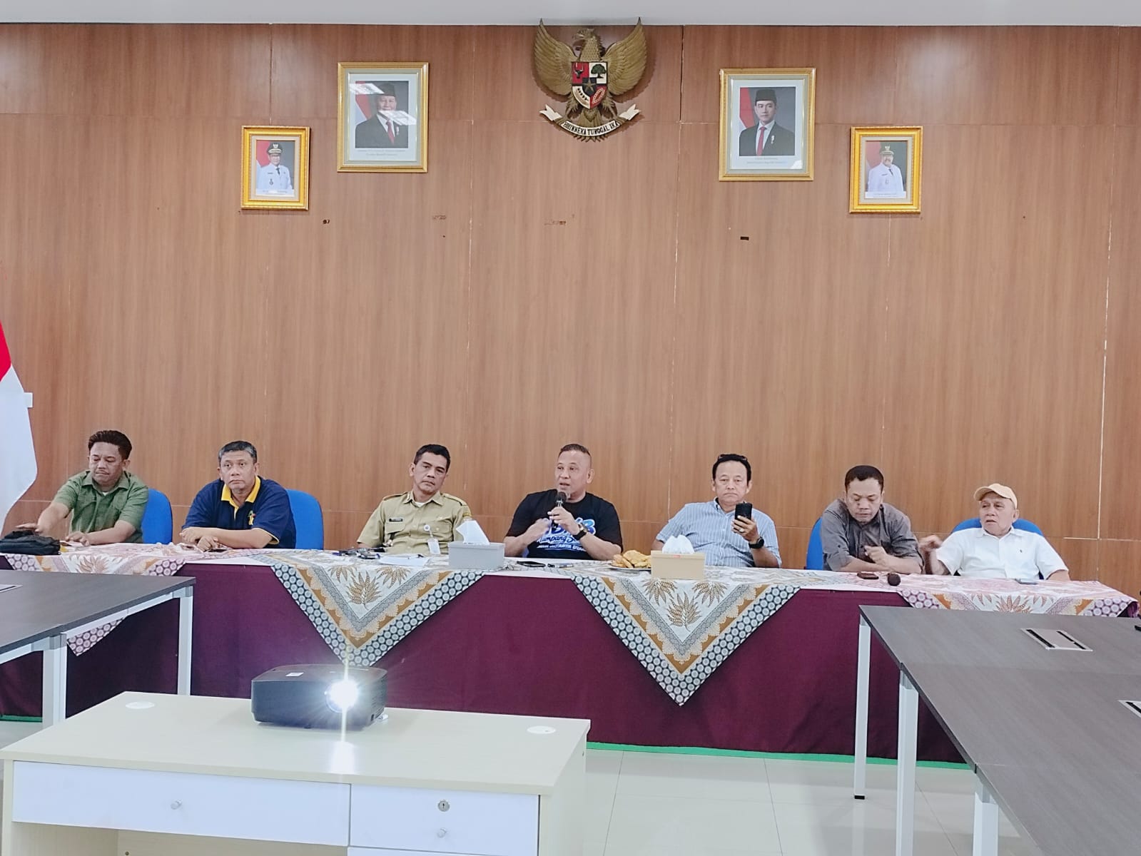 Camat Koja Pimpin Rapat Persiapan Pelaksanaan HBKB Jalan Plumpang Semper 4