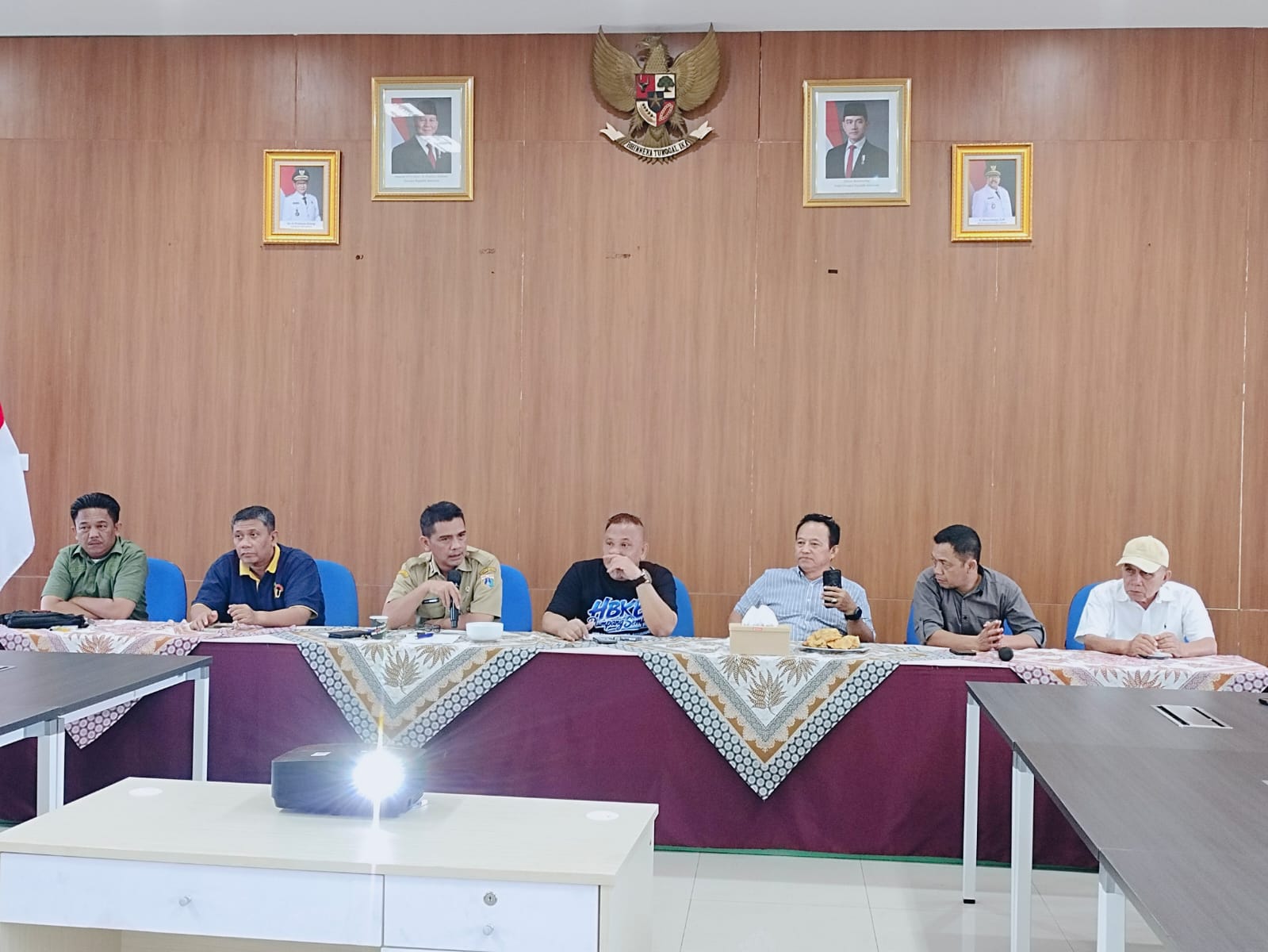 Camat Koja Pimpin Rapat Persiapan Pelaksanaan HBKB Jalan Plumpang Semper 6