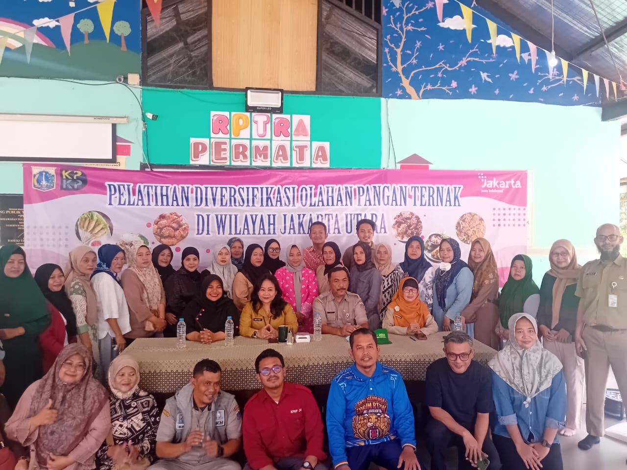 Kasi Ekbang Kecamatan Koja Hadiri Pelatihan Diversifikasi Olahan Pangan Ternak oleh Sudin KPKP Jakarta Utara di RPTRA Permata 6