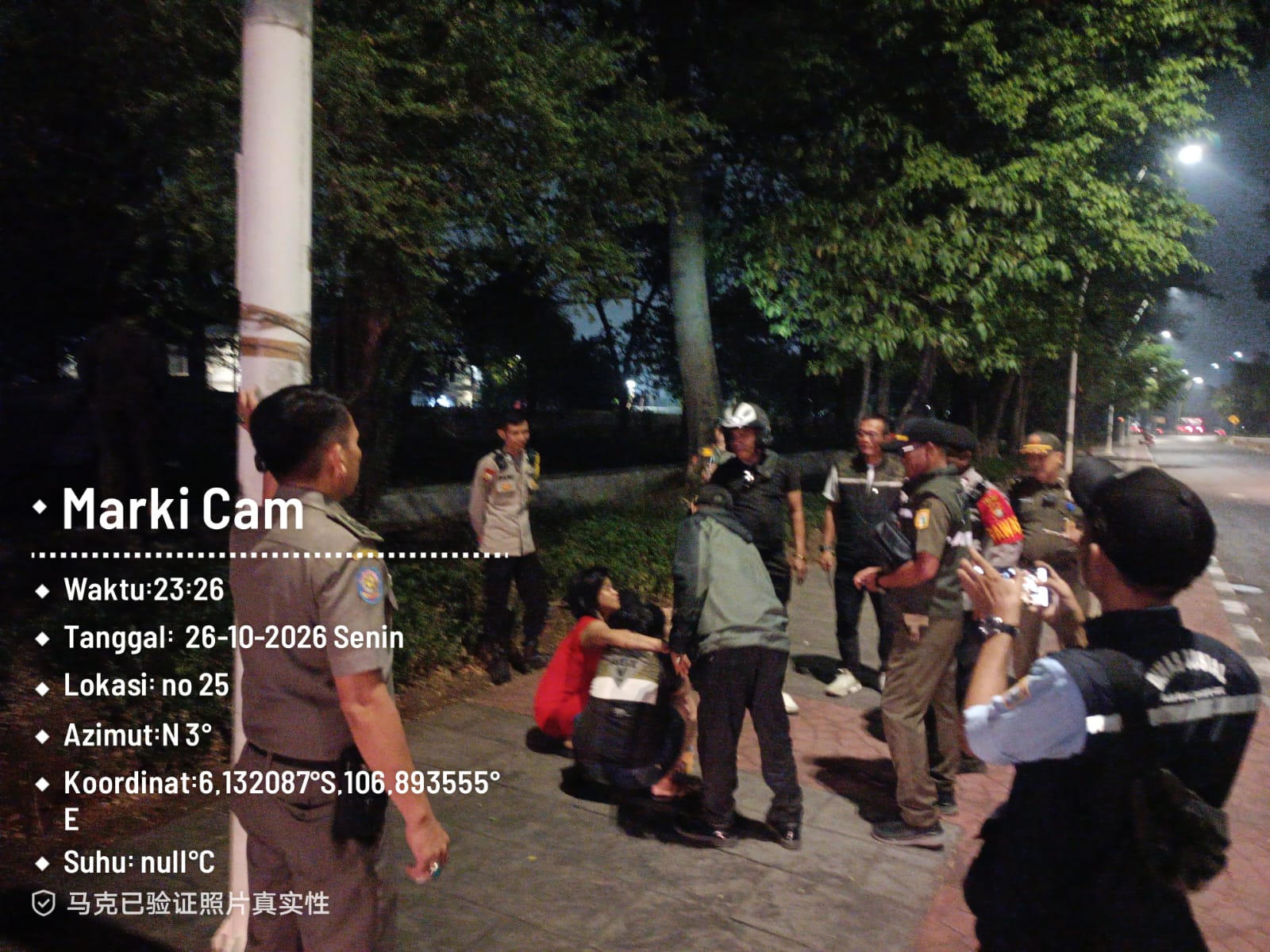Tim Gabungan Kecamatan Koja, Polsek, dan Satpol PP Tertibkan Aktivitas Malam di Taman Tablo Plumpang 5