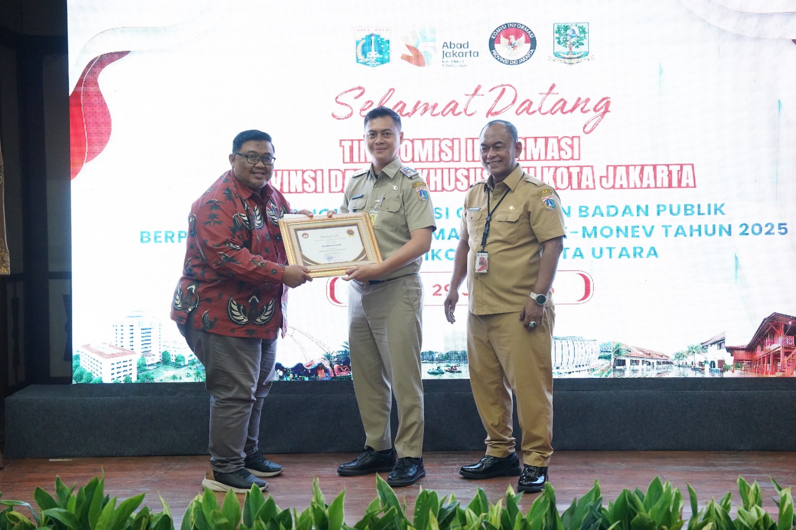 VISITASI GABUNGAN BADAN PUBLIK BERPREDIKAT MENUJU INFORMATIF HASIL E-MONEV KETERBUKAAN INFORMASI PUBLIK TAHUN 2025 5