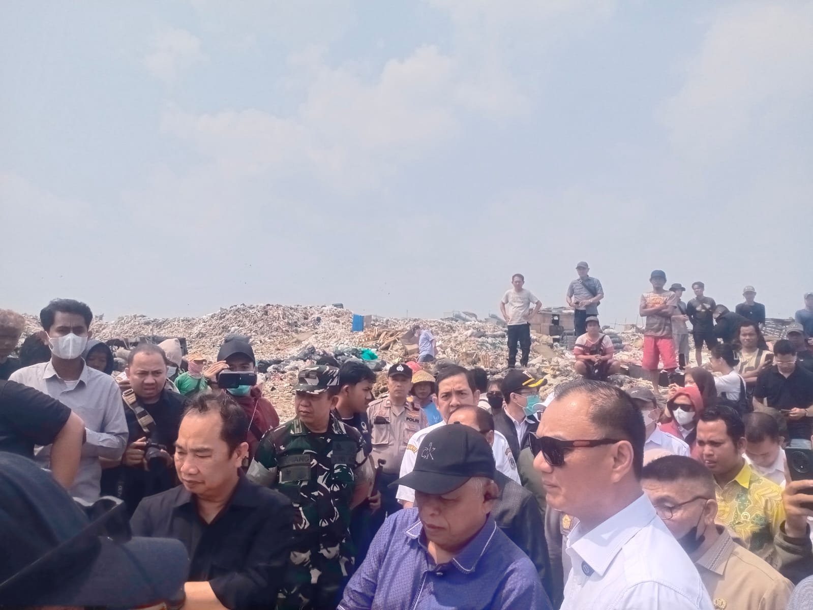 KUNJUNGAN ANGGOTA DPRD PROVINSI DKI JAKARTA DI TPS NAGRAK CILINCING JAKARTA UTARA 1