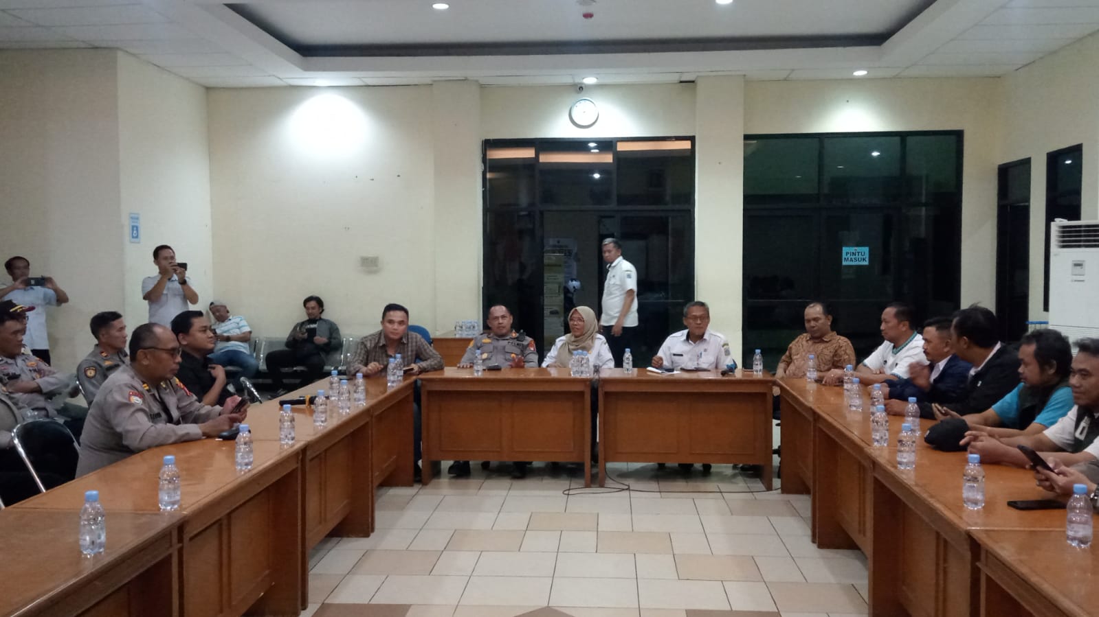 GANDENG ORANG TUA DAN TOKOH MASYARAKAT, KECAMATAN CILINCING GELAR PERTEMUAN EDUKASI PENCEGAHAN TAWURAN 1