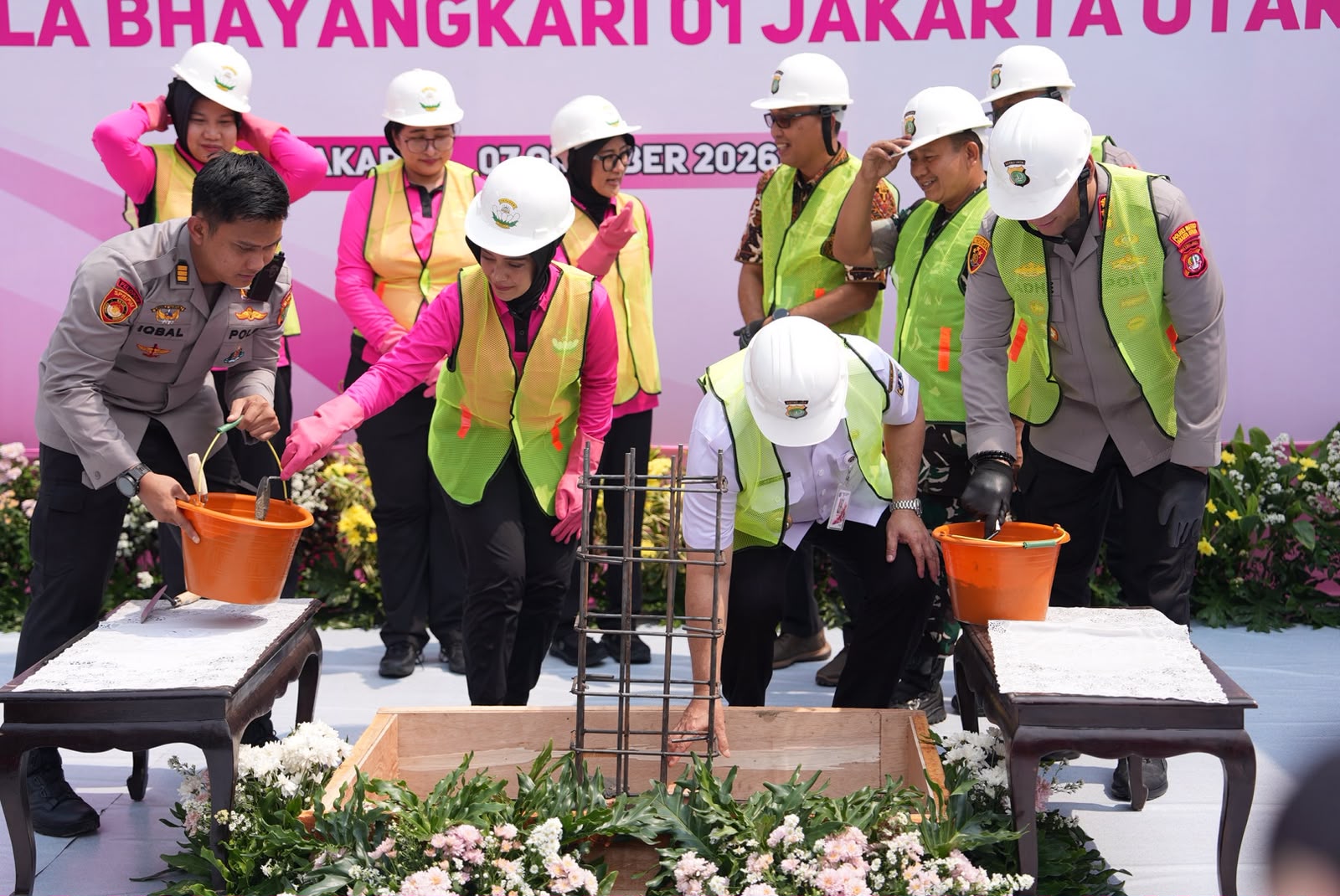 PELETAKAN BATU PERTAMA DAN RENOVASI GEDUNG SD KHEMALA BHAYANGKARI 01 ROROTAN JAKARTA UTARA 1