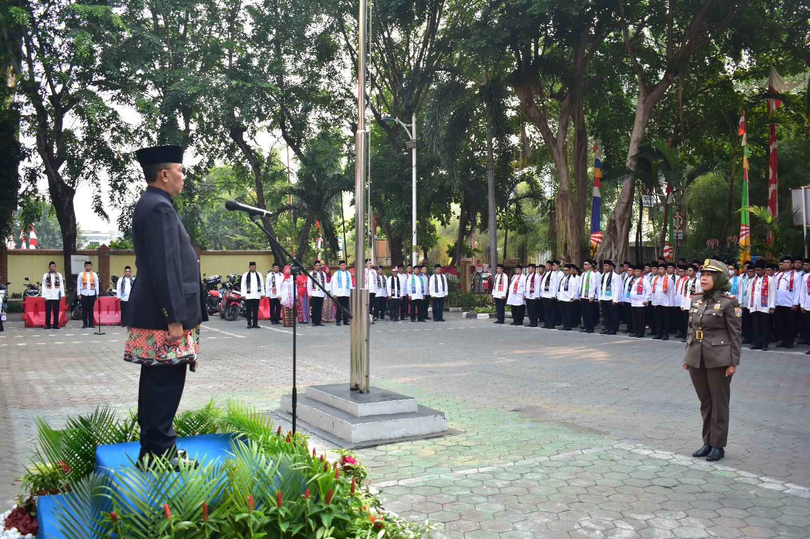 Penuh Khidmat dan Semangat Kebersamaan, Upacara HUT RI Ke-81 di Kecamatan Pademangan Berlangsung Semarak 2