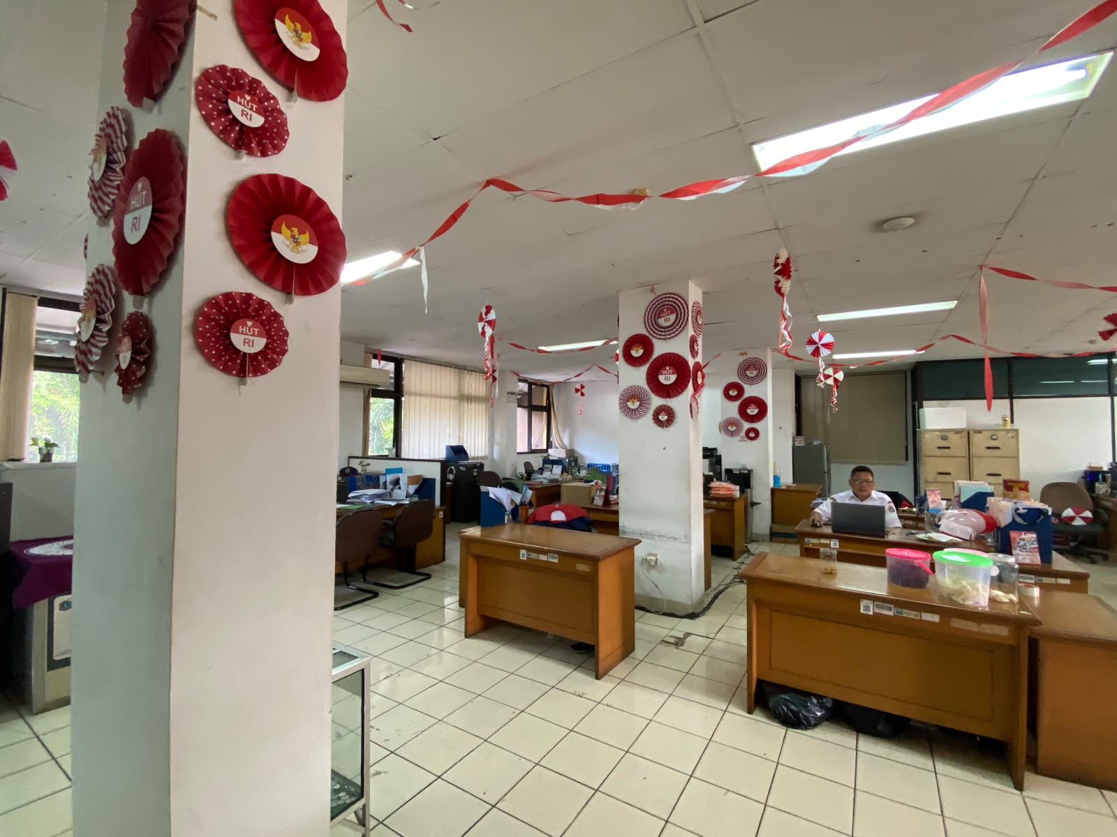 Srikandi Pademangan Unjuk Karya Hadirkan Wajah Merah Putih di Kantor Kecamatan" 3