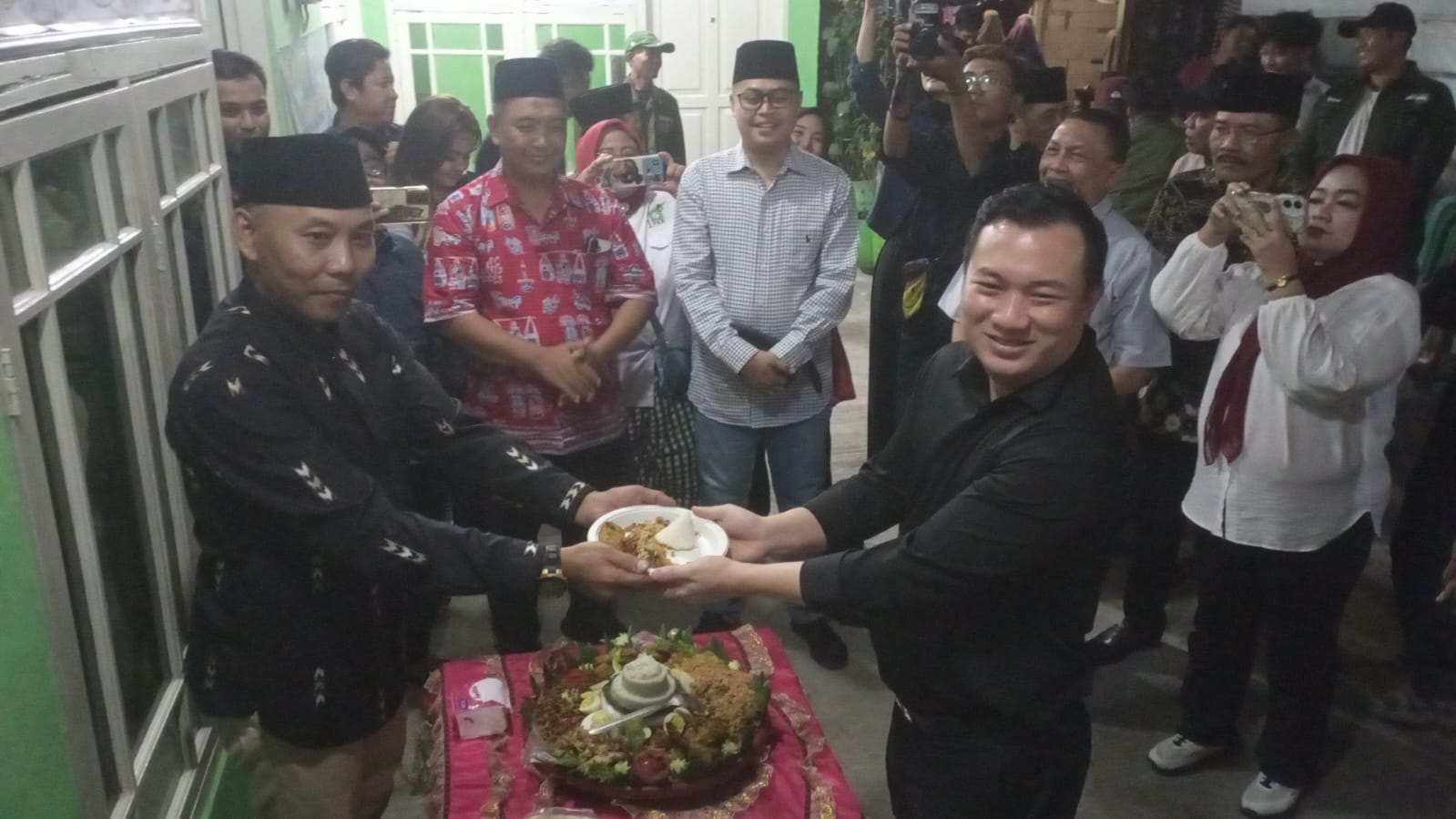 Malam Puncak HUT RI ke-81 di Pademangan, Sekaligus Peresmian Kantor RW 013 Pademangan Barat 2