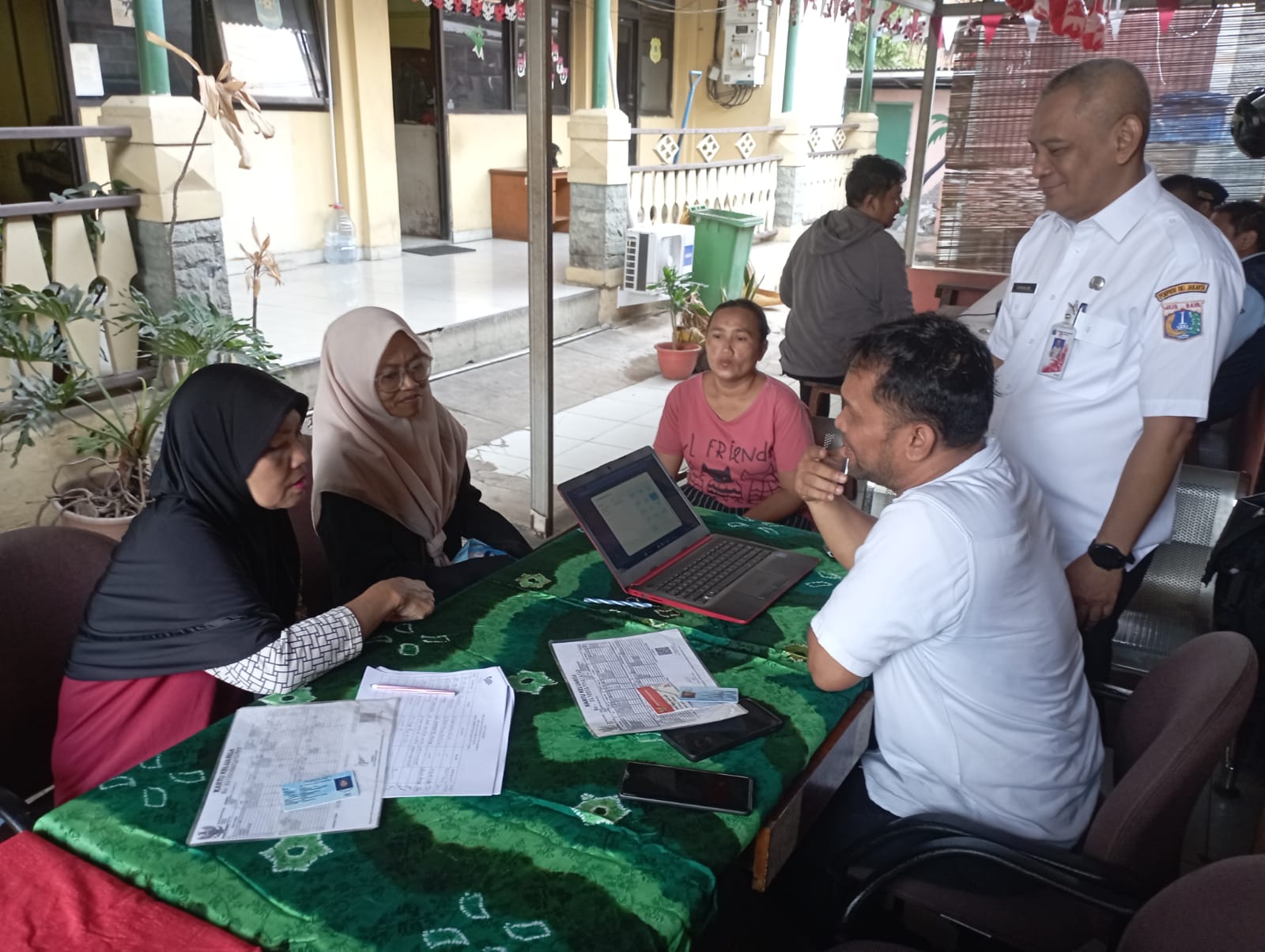 Monitoring Pelayanan Pengaduan Bansos, Kecamatan Pademangan Dorong Pelayanan yang Responsif bagi Masyarakat 2