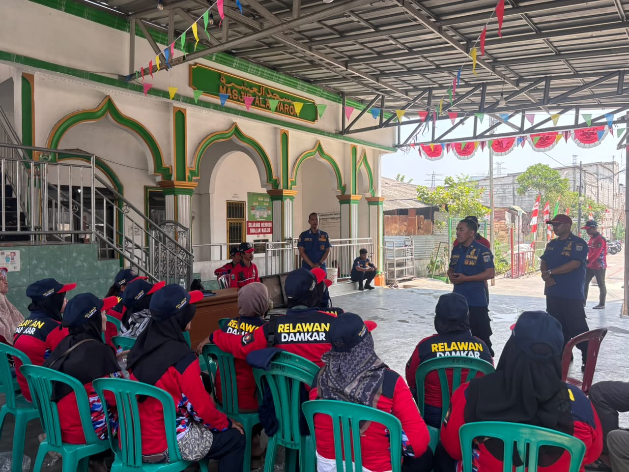 Sosialisasi Pencegahan dan Penanggulangan Kebakaran di RW 10 Kel. Rawa Badak Selatan 2