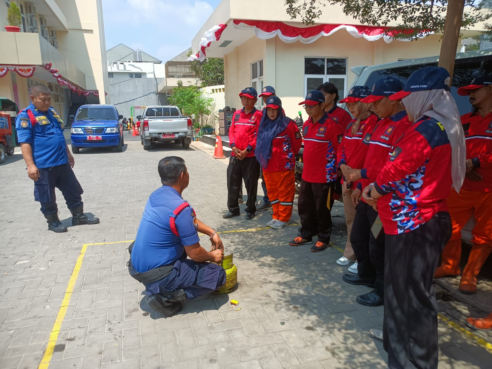 Pembinaan Relawan Pemadam Kebakaran (REDKAR) Kelurahan Sukapura 4