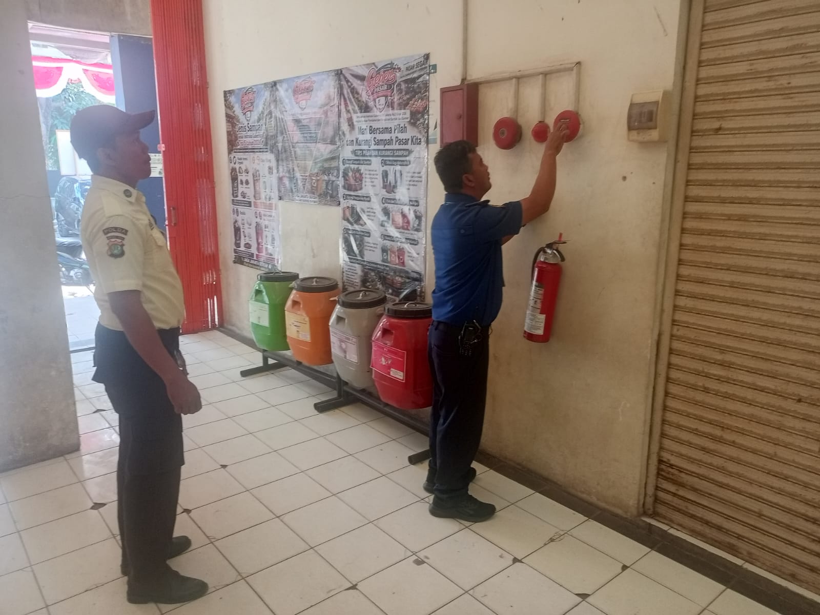 Pendataan dan Pemeriksaan Bangunan PD. Pasar Jaya Kebon Bawang dan Kelapa Gading 3
