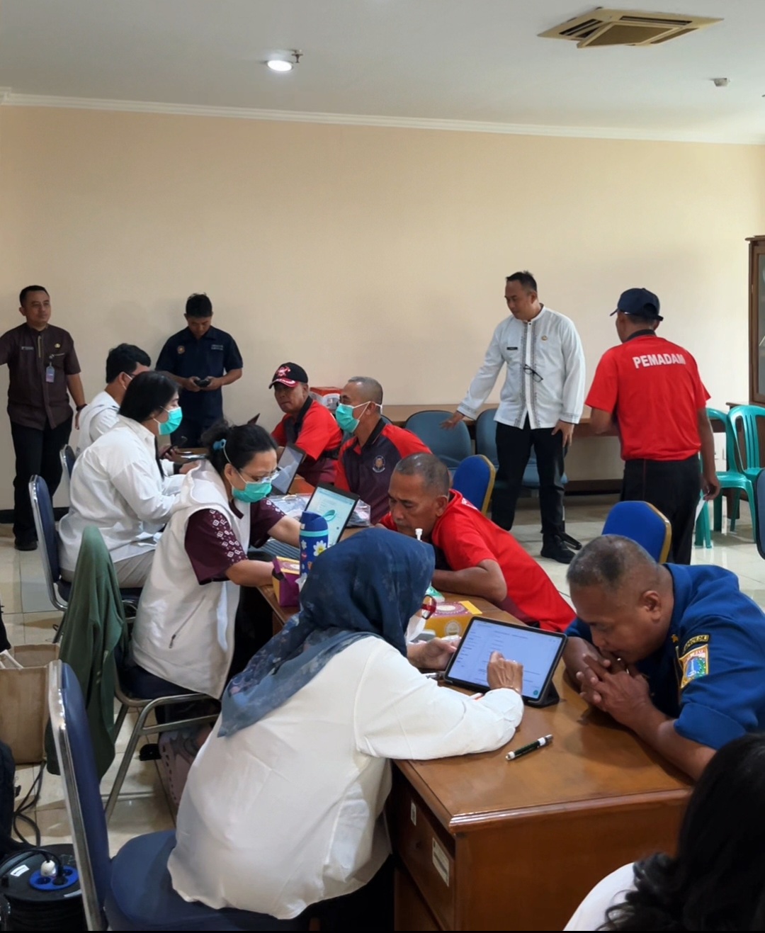 Pemeriksaan Kesehatan Para Personel Pemadam Kebakaran dan Penyelamatan Jakarta Utara 6